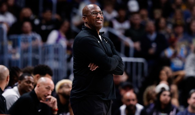 国王GM：解雇迈克-布朗是艰难的决定 感谢他的诸多贡献